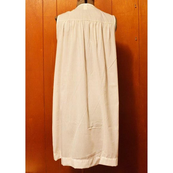 Vintage Barbizon June Sleeveless Lace Embroidered Semi-Sheer White Nightgown - Picture 2 of 9